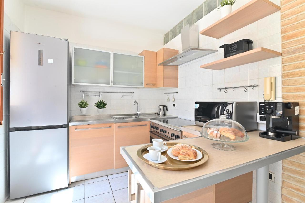 Izzhome Full Center Terrace Cagliari Esterno foto